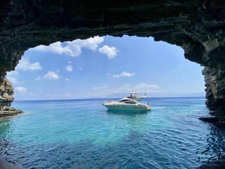 Azimut 42 Private Cruise in Crete – Elounda & Spinalonga | Events on Board