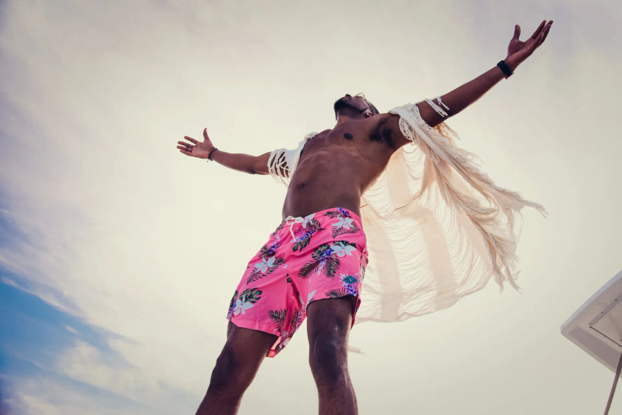 Dj_evening_beat_half-day_private_yacht_party_in_Cancun_Events_on_board_