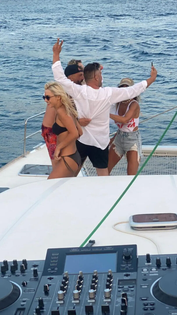 Mykonos Cruise Golden Yachting and Sailing Lagoon 50