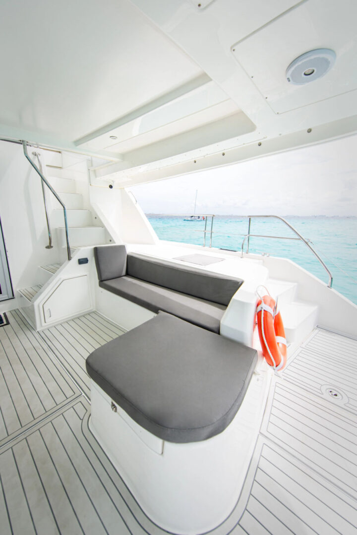 10-Hour Luxury Cruise to TYE Island on Leopard 51 Powercat: Snorkel, Explore & Indulge Events on Board