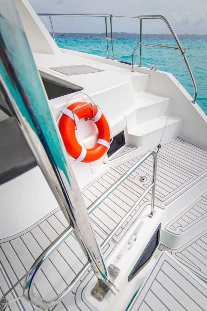 10-Hour Luxury Cruise to TYE Island on Leopard 51 Powercat: Snorkel, Explore & Indulge Events on Board