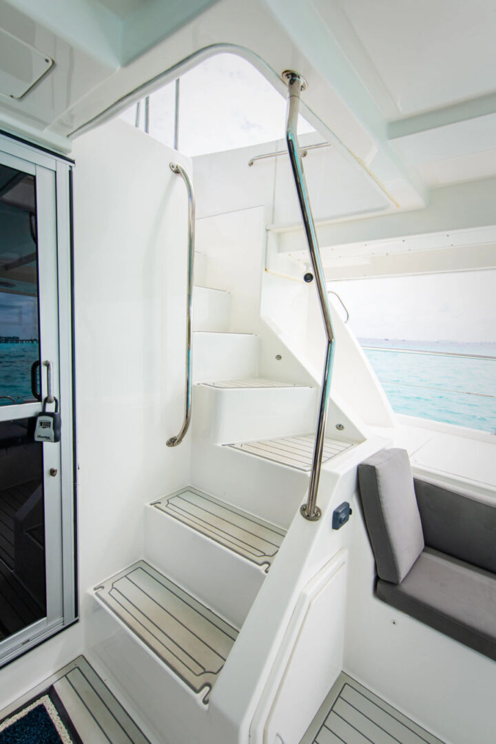 10-Hour Luxury Cruise to TYE Island on Leopard 51 Powercat: Snorkel, Explore & Indulge Events on Board