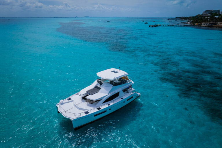 10-Hour Luxury Cruise to TYE Island on Leopard 51 Powercat: Snorkel, Explore & Indulge Events on Board