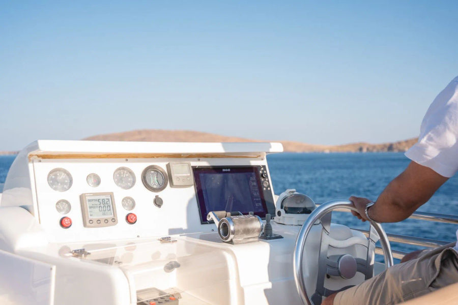 Mykonos Yacht Charter – Ferretti 620 Cruise to Delos & Rhenia or South Beaches | Half-Day or Full-Day Events on Board