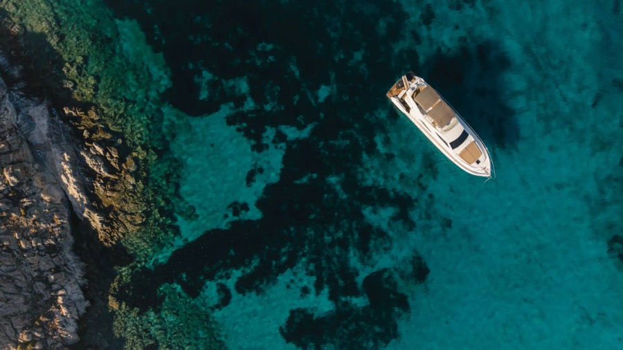 Mykonos Yacht Charter – Ferretti 620 Cruise to Delos & Rhenia or South Beaches | Half-Day or Full-Day Events on Board