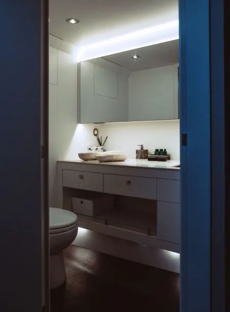 imgi_9_Placebo19-19fd8836.webp